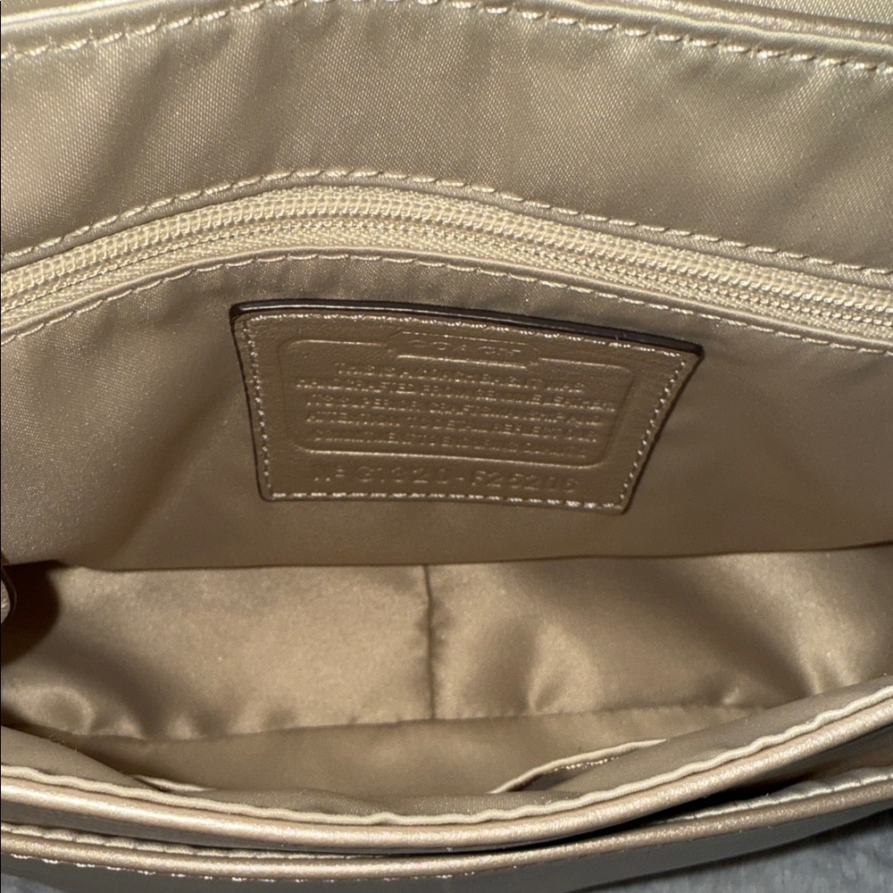 Coach Taylor Gold Leather Hand Bag - Picture 7 of 11